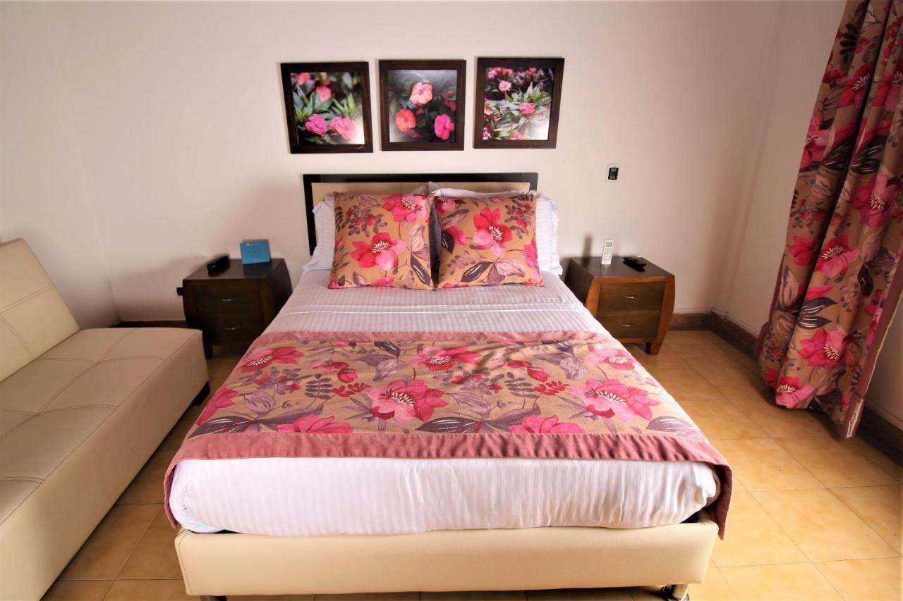 Amazilia Hotel Cerritos Екстер'єр фото