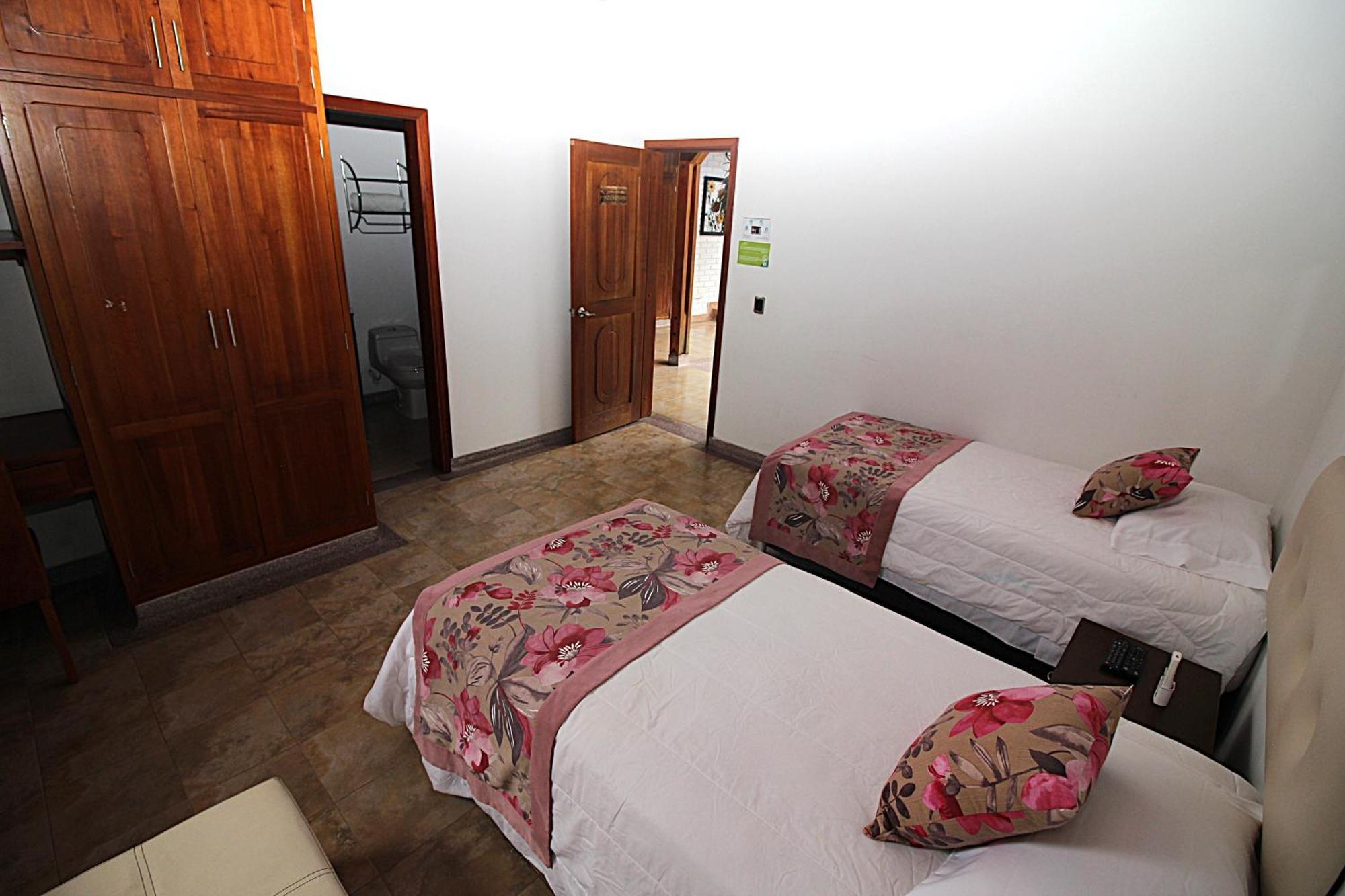 Amazilia Hotel Cerritos Екстер'єр фото